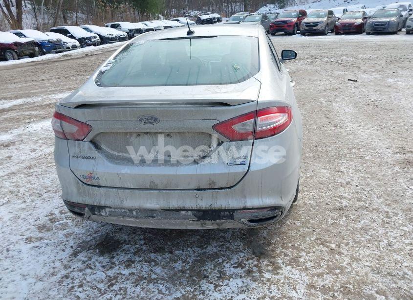 Photo 16 of 2015 Ford Fusion SE (VIN 3FA6P0T99FR175751)