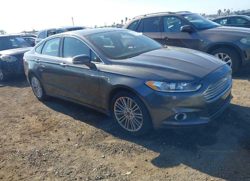 2016 Ford Fusion SE (VIN 3FA6P0T99GR107693) main photo