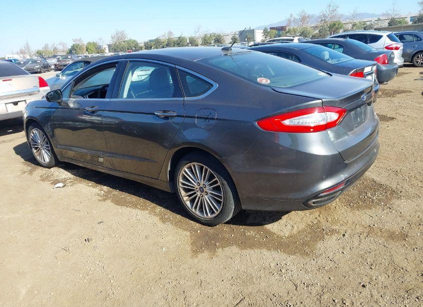 Photo 3 of 2016 Ford Fusion SE (VIN 3FA6P0T99GR107693)