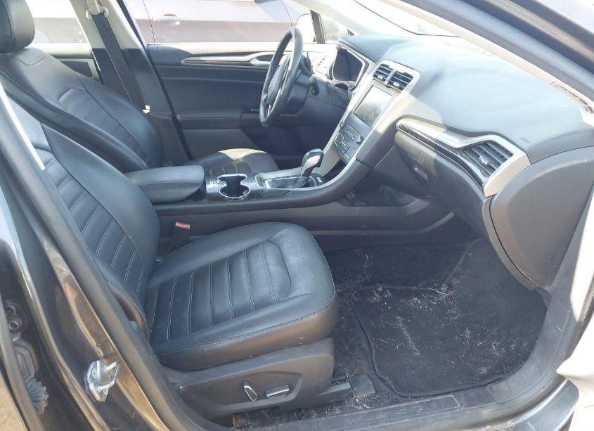 Photo 5 of 2016 Ford Fusion SE (VIN 3FA6P0T99GR107693)