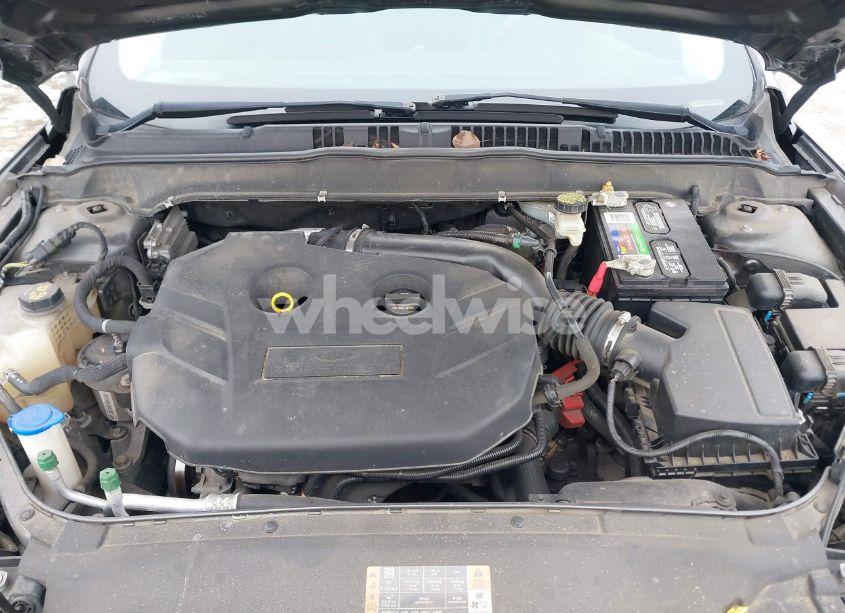 Photo 10 of 2017 Ford Fusion SE (VIN 3FA6P0T99HR143921)