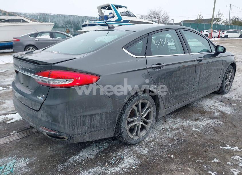 Photo 4 of 2017 Ford Fusion SE (VIN 3FA6P0T99HR143921)