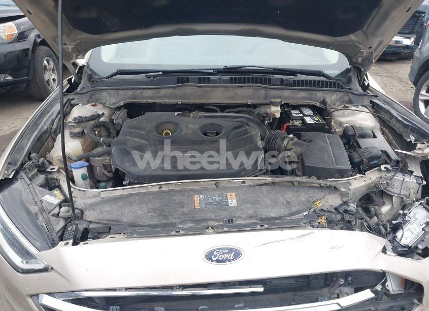 Photo 10 of 2017 Ford Fusion SE (VIN 3FA6P0T99HR302940)