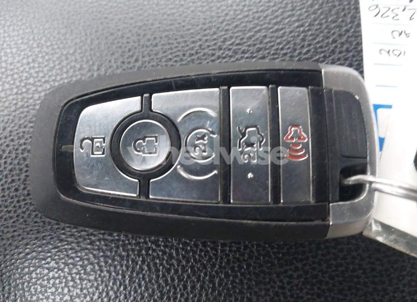 Photo 11 of 2017 Ford Fusion SE (VIN 3FA6P0T99HR302940)