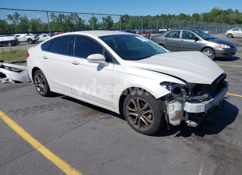 2017 Ford Fusion SE (VIN 3FA6P0T99HR303781) main photo