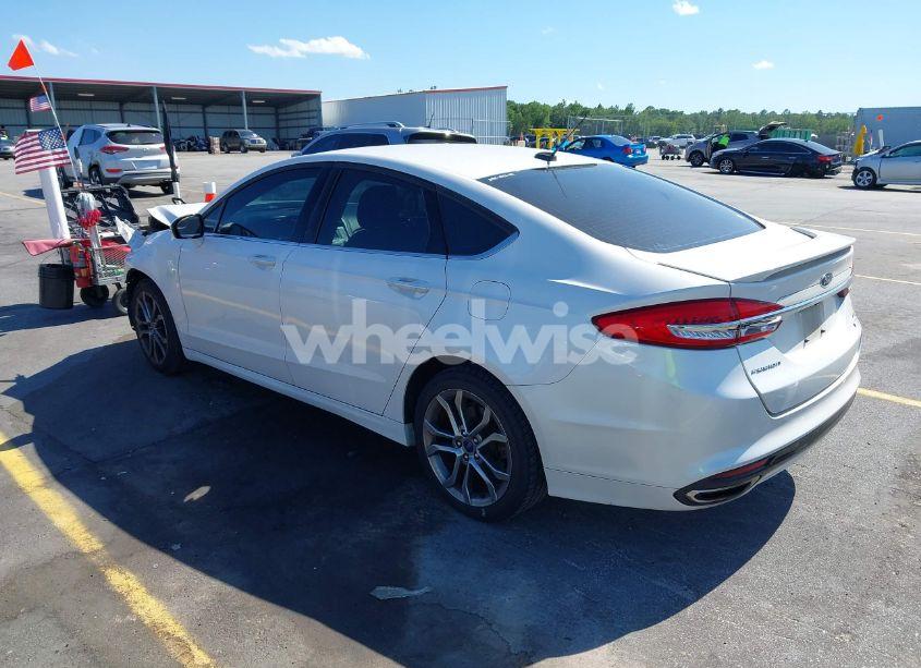 Photo 3 of 2017 Ford Fusion SE (VIN 3FA6P0T99HR303781)