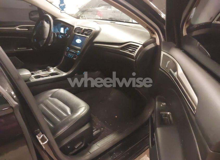 Photo 5 of 2017 Ford Fusion SE (VIN 3FA6P0T99HR334352)