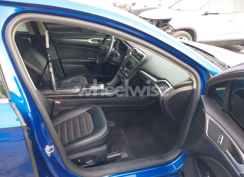 Photo 5 of 2017 Ford Fusion SE (VIN 3FA6P0T99HR388363)