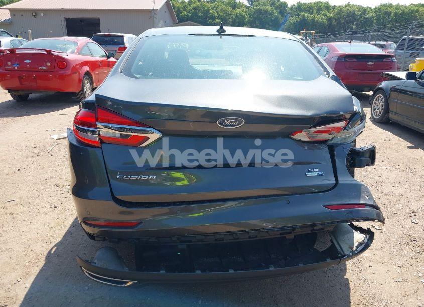 Photo 16 of 2019 Ford Fusion SE (VIN 3FA6P0T99KR103782)