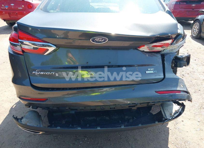 Photo 6 of 2019 Ford Fusion SE (VIN 3FA6P0T99KR103782)