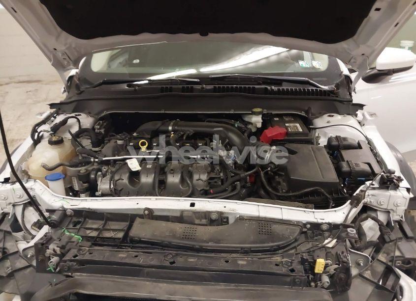 Photo 10 of 2019 Ford Fusion SE (VIN 3FA6P0T99KR248272)