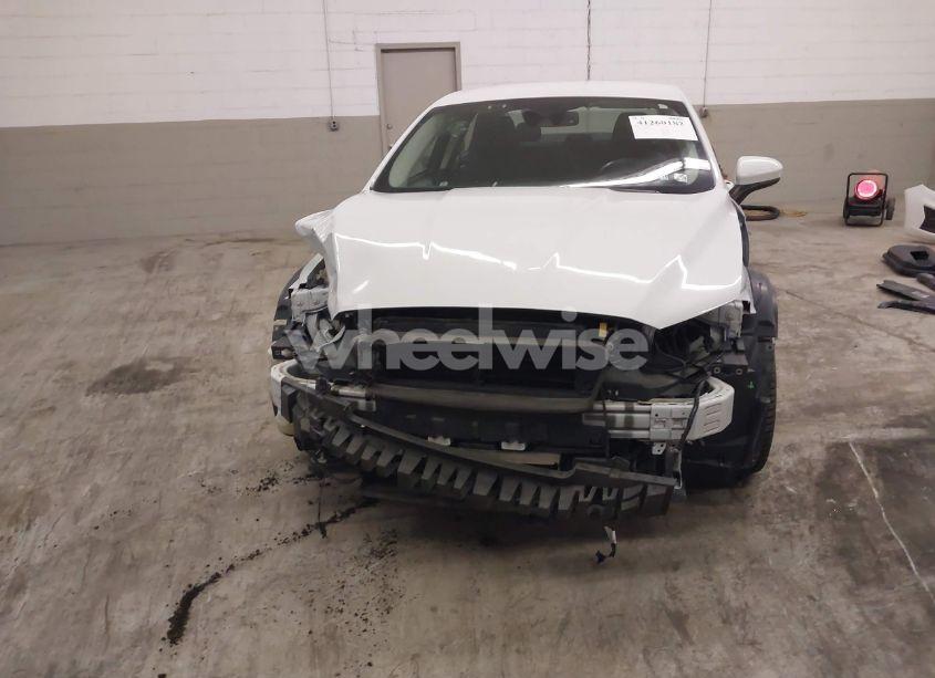 Photo 13 of 2019 Ford Fusion SE (VIN 3FA6P0T99KR248272)