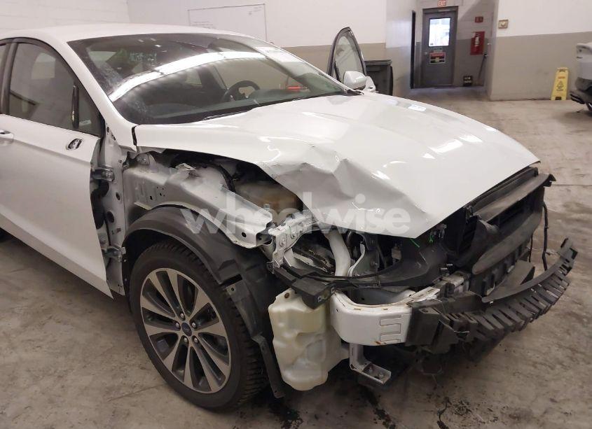 Photo 6 of 2019 Ford Fusion SE (VIN 3FA6P0T99KR248272)