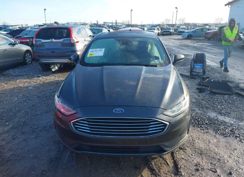 Photo 12 of 2019 Ford Fusion SE (VIN 3FA6P0T99KR270479)