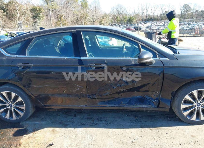 Photo 13 of 2019 Ford Fusion SE (VIN 3FA6P0T99KR274807)