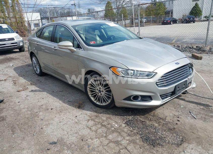 2015 Ford Fusion SE (VIN 3FA6P0T9XFR202231) main photo