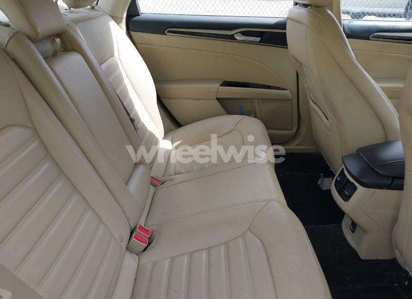 Photo 8 of 2015 Ford Fusion SE (VIN 3FA6P0T9XFR202231)