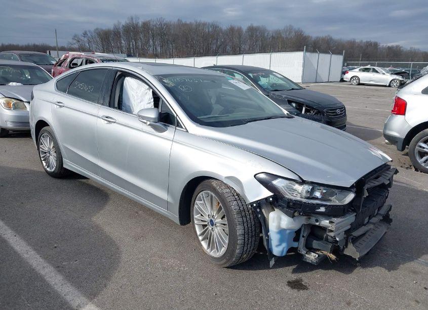 2016 Ford Fusion SE (VIN 3FA6P0T9XGR267601) main photo