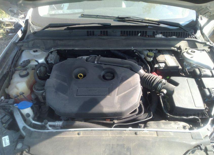 Photo 10 of 2016 Ford Fusion SE (VIN 3FA6P0T9XGR267601)