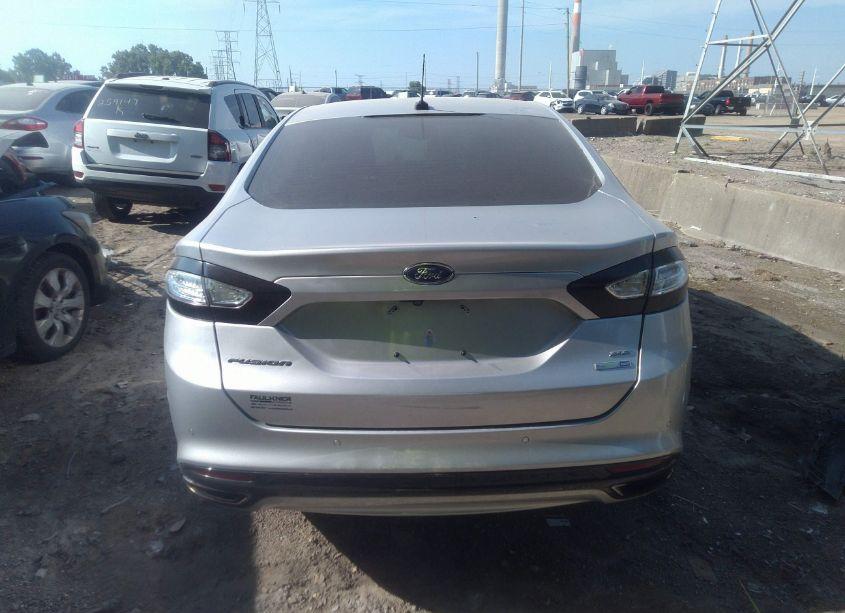 Photo 16 of 2016 Ford Fusion SE (VIN 3FA6P0T9XGR267601)