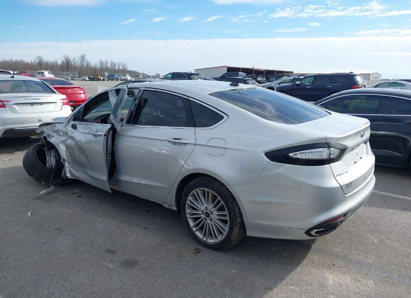 Photo 3 of 2016 Ford Fusion SE (VIN 3FA6P0T9XGR267601)