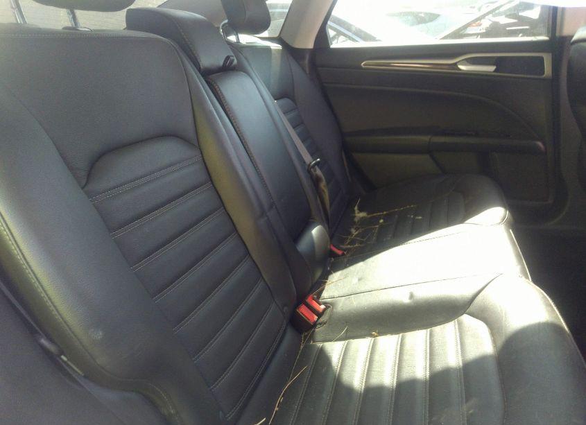 Photo 8 of 2016 Ford Fusion SE (VIN 3FA6P0T9XGR267601)