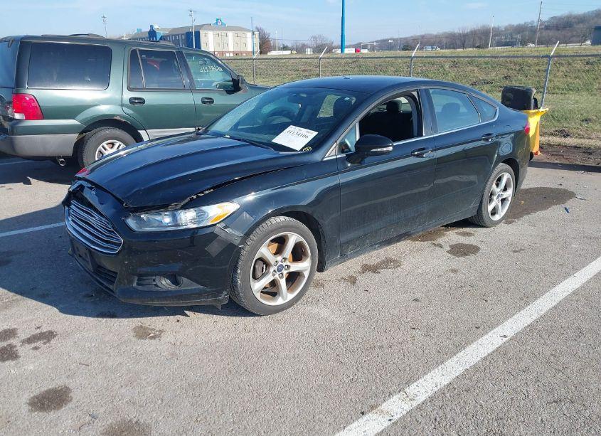 Photo 2 of 2016 Ford Fusion SE (VIN 3FA6P0T9XGR369142)