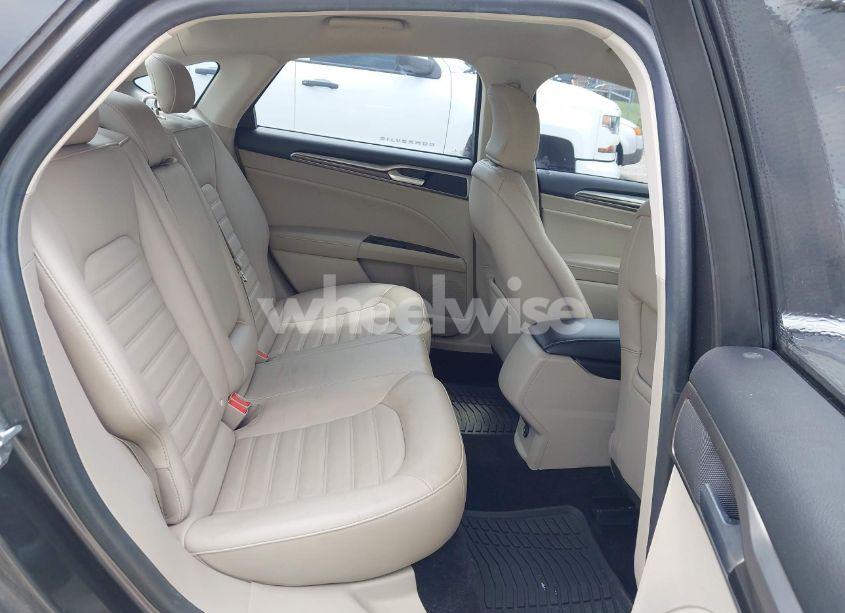 Photo 8 of 2017 Ford Fusion SE (VIN 3FA6P0T9XHR339091)