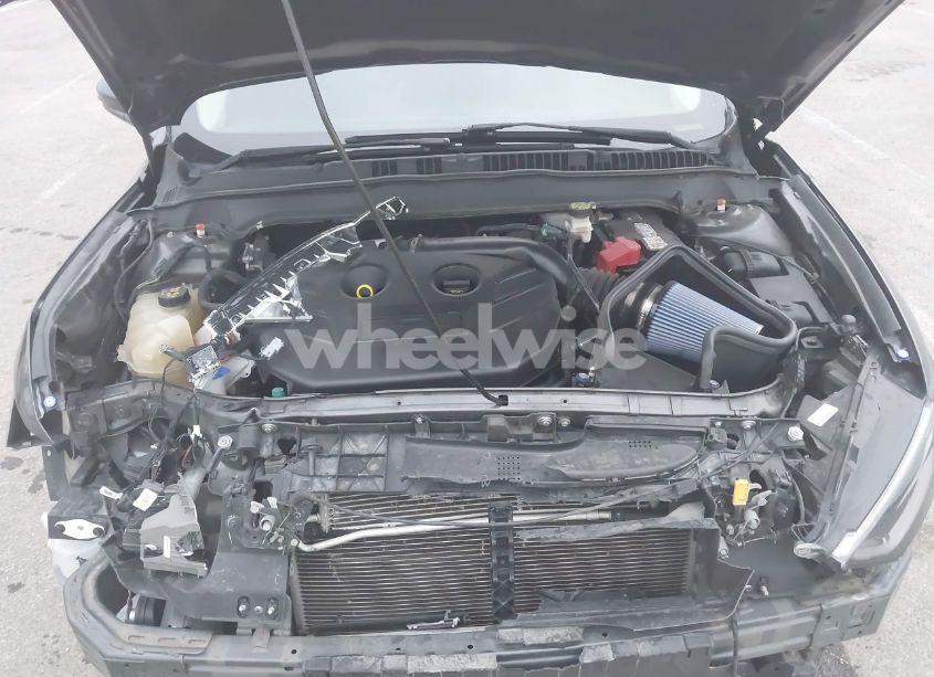 Photo 10 of 2017 Ford Fusion SE (VIN 3FA6P0T9XHR372799)