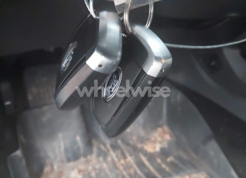 Photo 11 of 2017 Ford Fusion SE (VIN 3FA6P0T9XHR372799)