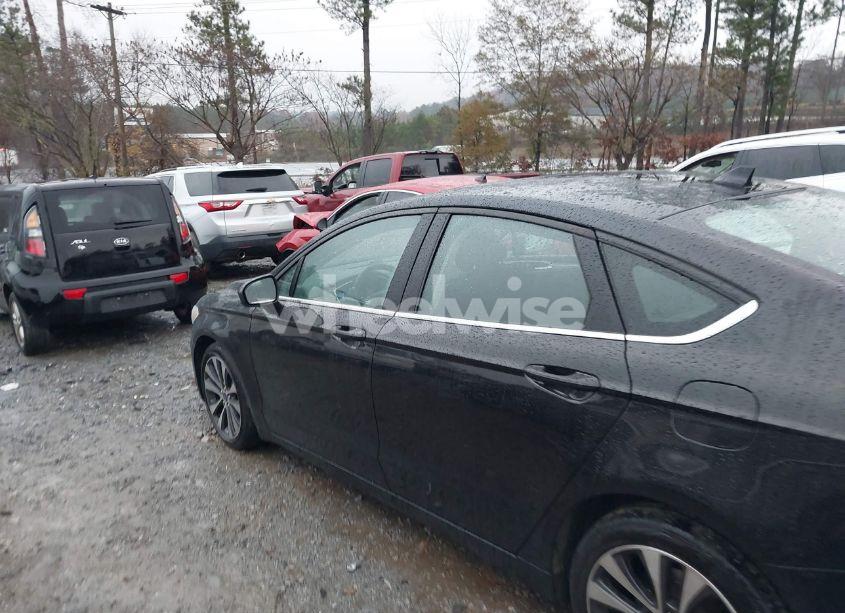 Photo 14 of 2019 Ford Fusion SE (VIN 3FA6P0T9XKR269275)