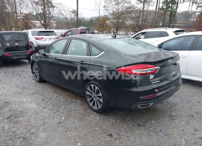 Photo 3 of 2019 Ford Fusion SE (VIN 3FA6P0T9XKR269275)