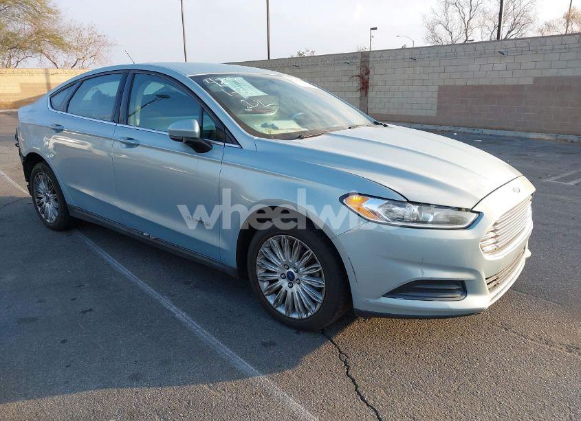 2014 Ford Fusion HYBRID S (VIN 3FA6P0UU0ER310861) main photo
