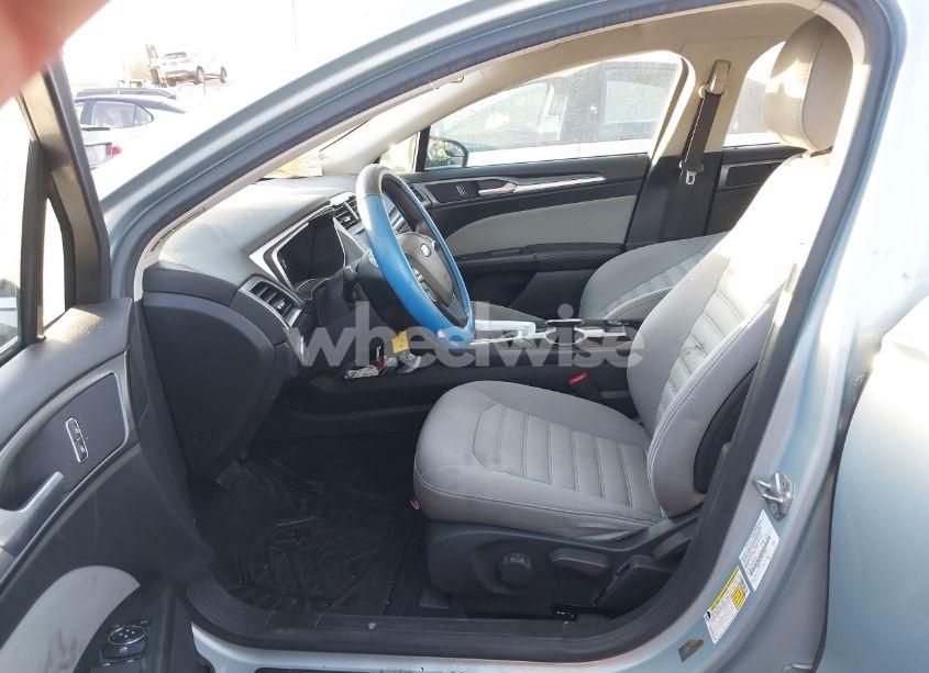 Photo 5 of 2014 Ford Fusion HYBRID S (VIN 3FA6P0UU0ER310861)