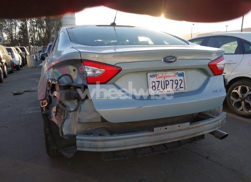 Photo 6 of 2014 Ford Fusion HYBRID S (VIN 3FA6P0UU0ER310861)