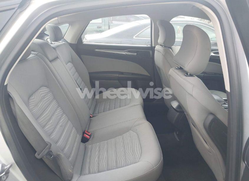 Photo 8 of 2016 Ford Fusion HYBRID S (VIN 3FA6P0UU0GR392559)