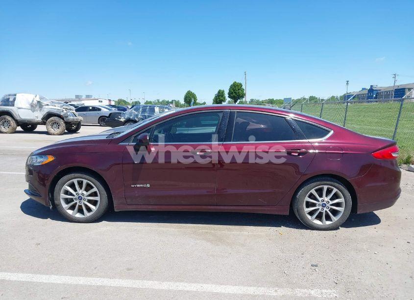 Photo 14 of 2017 Ford Fusion HYBRID S (VIN 3FA6P0UU1HR141258)