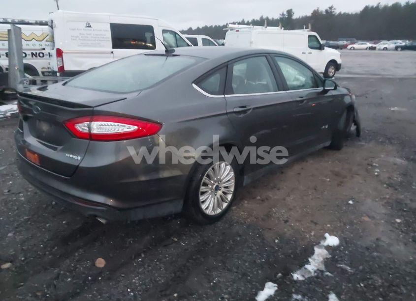 Photo 4 of 2015 Ford Fusion HYBRID S (VIN 3FA6P0UU2FR102241)