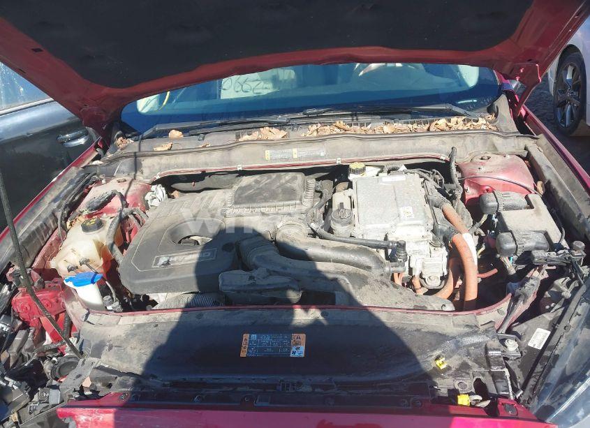 Photo 10 of 2015 Ford Fusion HYBRID S (VIN 3FA6P0UU2FR170409)