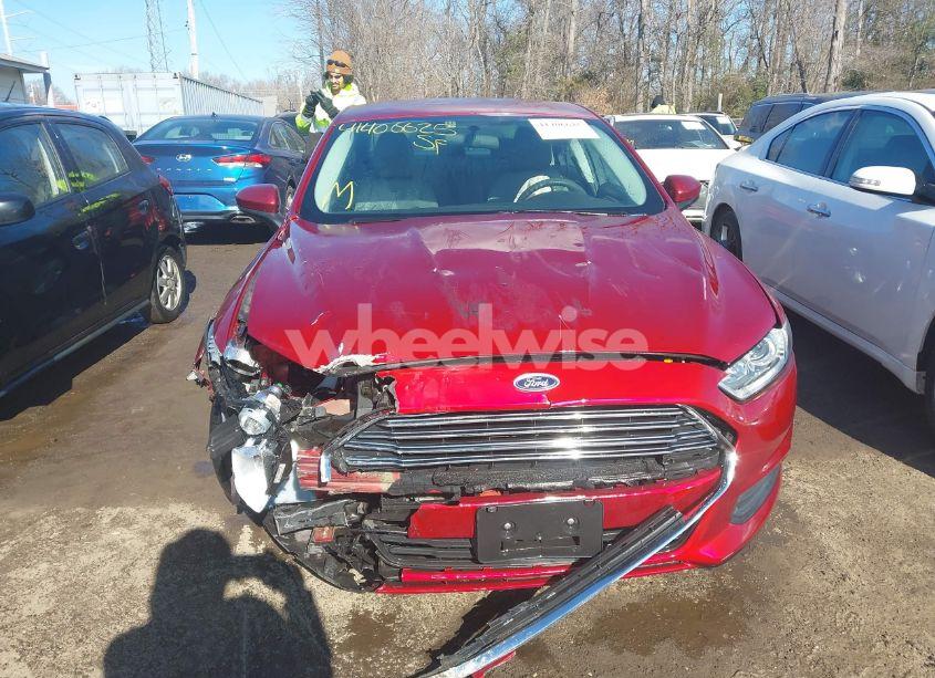 Photo 12 of 2015 Ford Fusion HYBRID S (VIN 3FA6P0UU2FR170409)