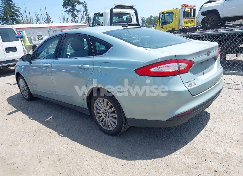 Photo 3 of 2014 Ford Fusion HYBRID S (VIN 3FA6P0UU3ER220717)