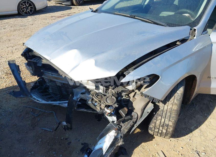 Photo 6 of 2014 Ford Fusion HYBRID S (VIN 3FA6P0UU3ER252129)