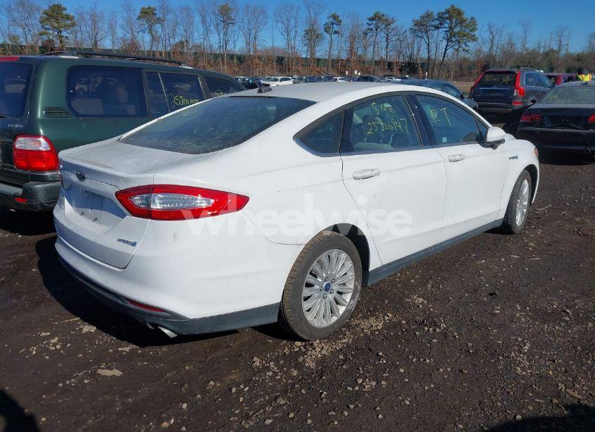 Photo 4 of 2014 Ford Fusion HYBRID S (VIN 3FA6P0UU3ER281968)