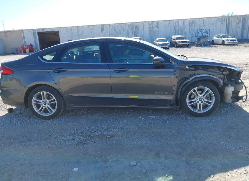 Photo 13 of 2018 Ford Fusion HYBRID S (VIN 3FA6P0UU3JR122376)