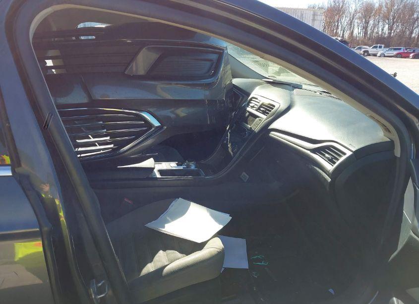 Photo 5 of 2018 Ford Fusion HYBRID S (VIN 3FA6P0UU3JR122376)