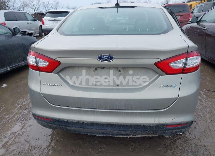 Photo 16 of 2015 Ford Fusion HYBRID S (VIN 3FA6P0UU4FR111409)