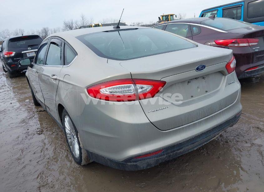 Photo 3 of 2015 Ford Fusion HYBRID S (VIN 3FA6P0UU4FR111409)