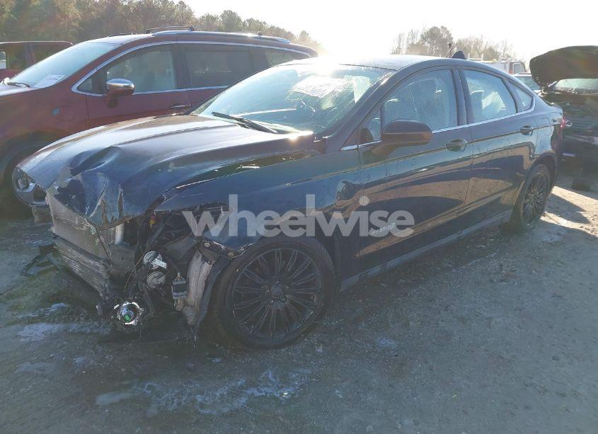 Photo 2 of 2015 Ford Fusion HYBRID S (VIN 3FA6P0UU4FR132583)