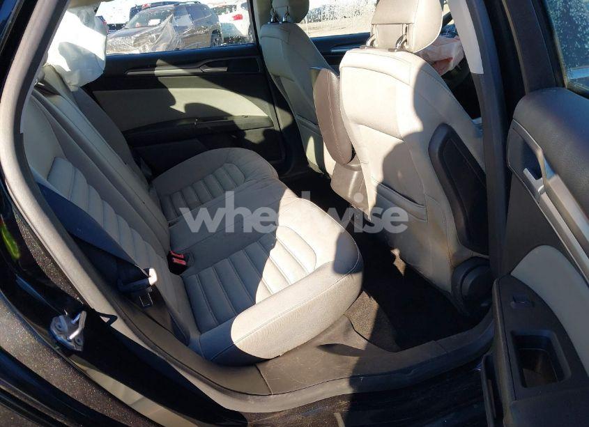 Photo 8 of 2015 Ford Fusion HYBRID S (VIN 3FA6P0UU4FR132583)