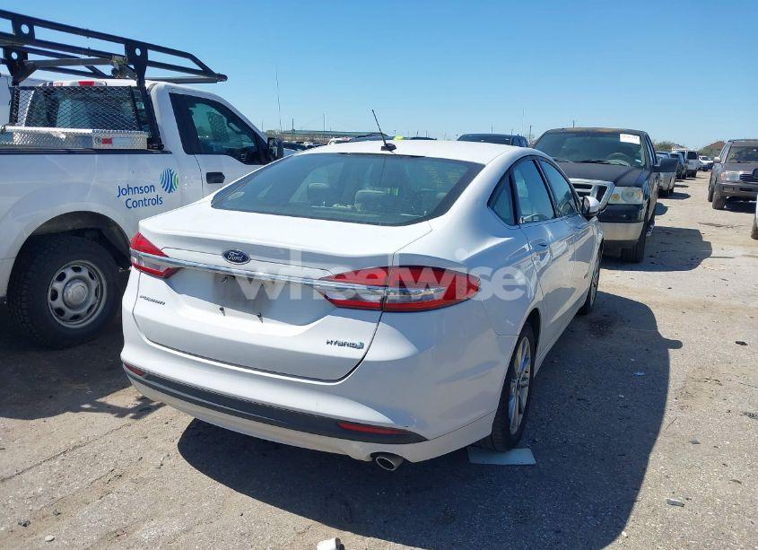 Photo 4 of 2017 Ford Fusion HYBRID S (VIN 3FA6P0UU4HR312035)